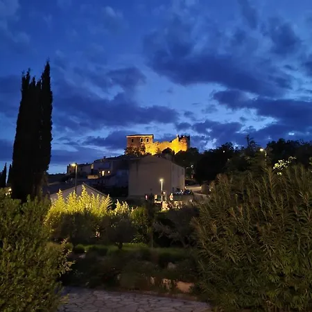 Lit Double. * Greoux-les-Bains