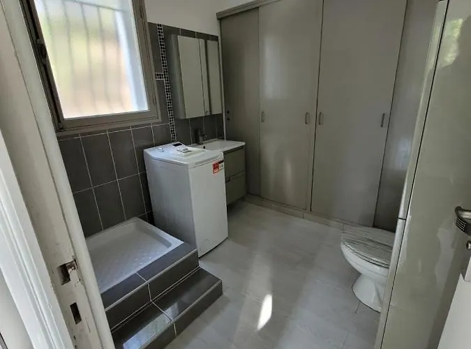 Lit Double. Homestay Greoux-les-Bains